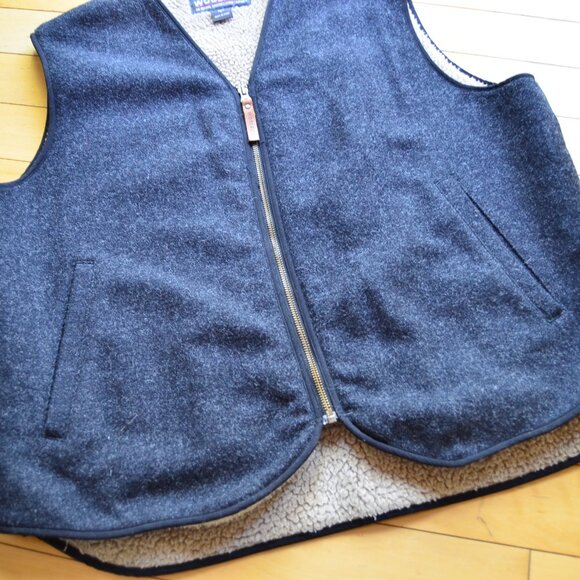 Woolrich Charcoal Wool Zip Up Sherpa Fleece Lined Outdoor Vest Men’s Size L - Picture 5 of 9